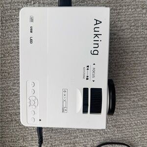 AuKing Mini Projector – Full HD 1080P Home Theater
